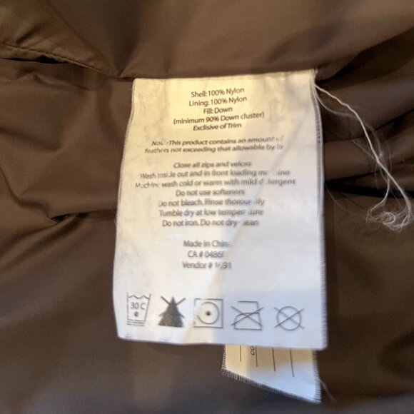 Vintage MEC Down Jacket - Women's Small EUC - Picture 10 of 11